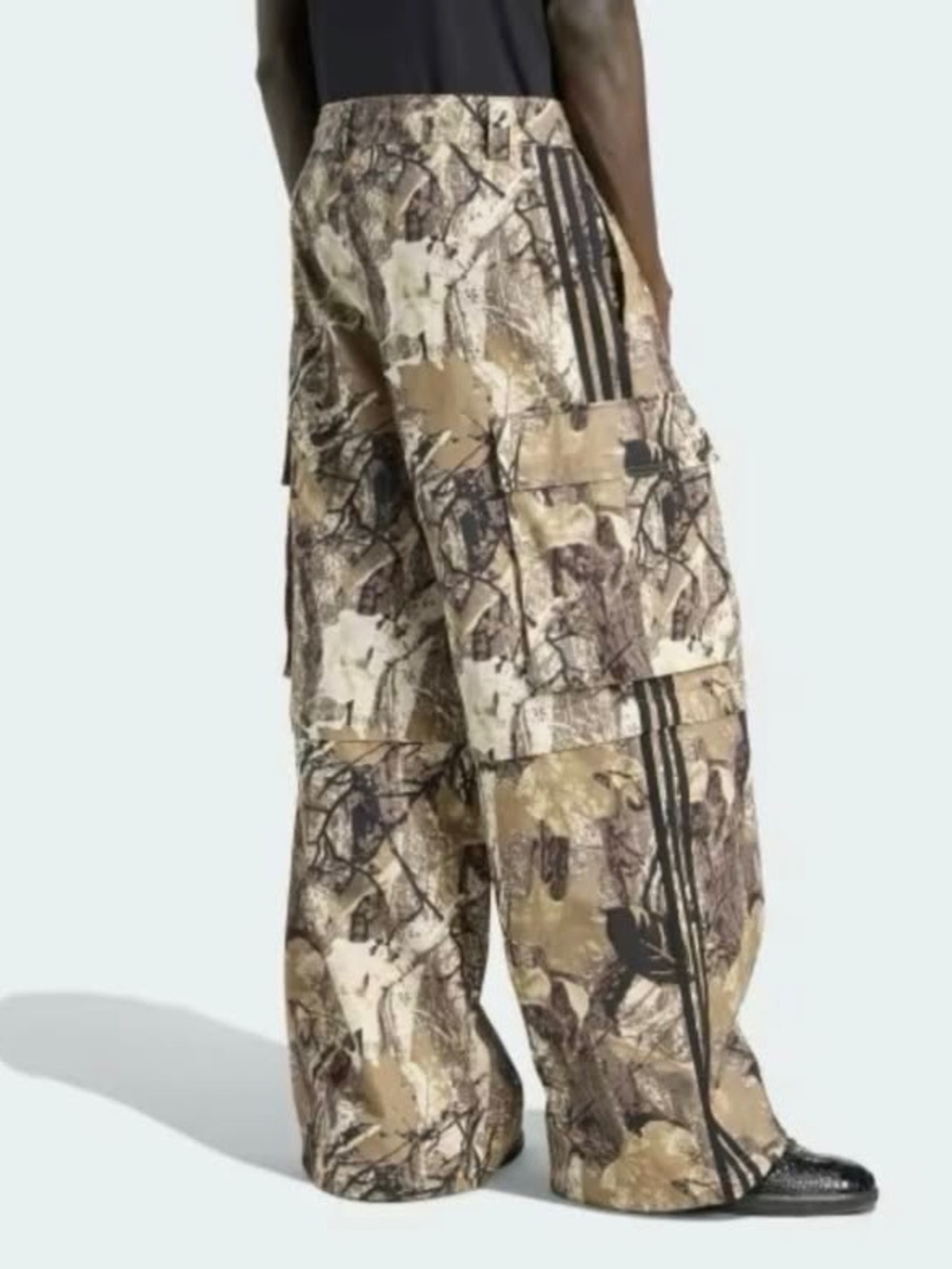 Adidas Originals Camo Cargo Zip-Off Pant - Men's size MEDIUM